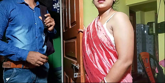 bra salesman seduces sister in law to chudayi indian porn in clear hindi voice