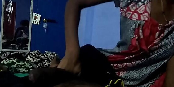 india sister insect cook jerking indian sistet cook jerking insect smash anul make water public s